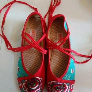 Embroidered shoes
